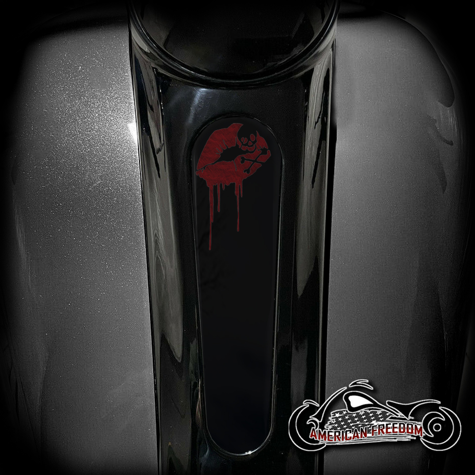 Harley 8 Inch Dash Insert - Skull Lips Red